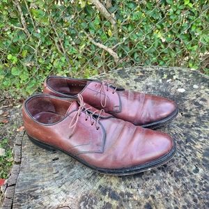 Vintage Men Shoes By ET Wright/Size 9 B Men Brown